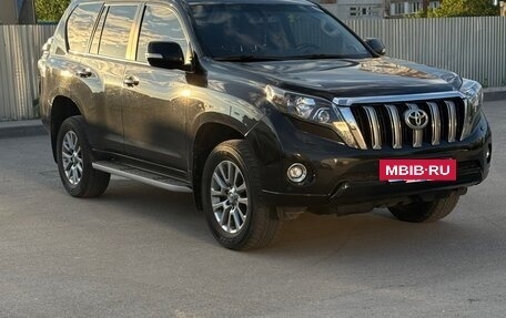 Toyota Land Cruiser Prado 150 рестайлинг 2, 2016 год, 3 863 000 рублей, 7 фотография