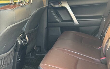Toyota Land Cruiser Prado 150 рестайлинг 2, 2016 год, 3 863 000 рублей, 19 фотография