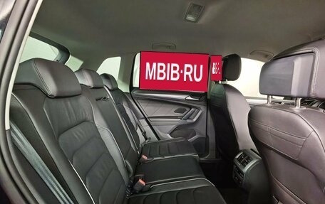 Volkswagen Tiguan II, 2021 год, 2 643 000 рублей, 16 фотография