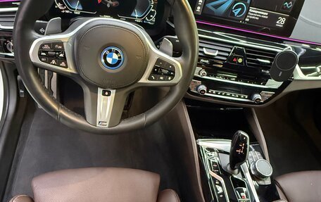 BMW 5 серия, 2022 год, 6 000 000 рублей, 18 фотография