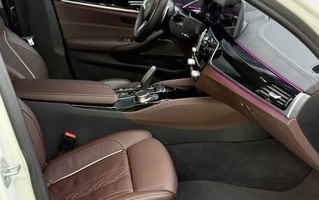 BMW 5 серия, 2022 год, 6 000 000 рублей, 24 фотография