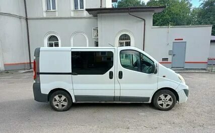 Renault Trafic, 2003 год, 300 000 рублей, 3 фотография