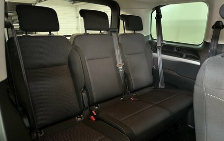Peugeot Traveller I, 2021 год, 2 850 000 рублей, 13 фотография