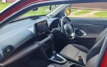 Toyota Yaris Cross, 2021 год, 2 500 000 рублей, 18 фотография