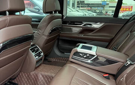 BMW 7 серия, 2021 год, 5 749 548 рублей, 9 фотография