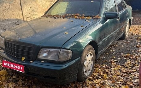 Mercedes-Benz C-Класс, 1997 год, 280 000 рублей, 2 фотография