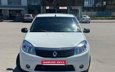 Renault Sandero I, 2014 год, 550 000 рублей, 2 фотография
