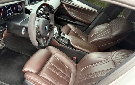 BMW 5 серия, 2017 год, 2 690 000 рублей, 7 фотография