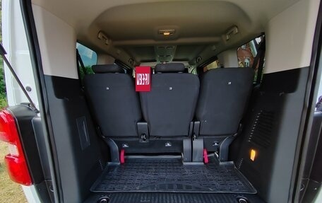 Peugeot Traveller I, 2020 год, 2 745 000 рублей, 12 фотография