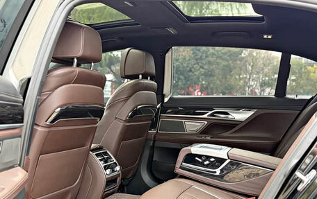 BMW 7 серия, 2021 год, 6 277 926 рублей, 15 фотография