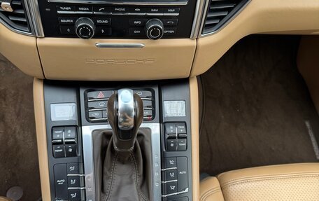 Porsche Macan I рестайлинг, 2015 год, 3 000 000 рублей, 29 фотография