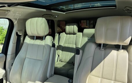 Land Rover Range Rover IV рестайлинг, 2014 год, 3 000 000 рублей, 11 фотография