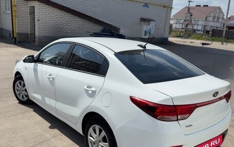 KIA Rio IV, 2018 год, 1 400 000 рублей, 4 фотография