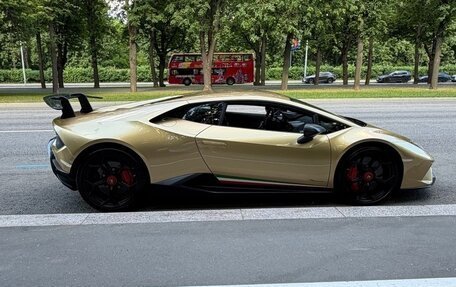 Lamborghini Huracán, 2018 год, 23 900 000 рублей, 7 фотография