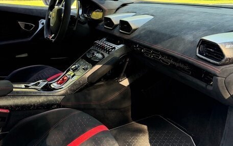 Lamborghini Huracán, 2018 год, 23 900 000 рублей, 9 фотография
