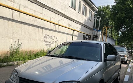 Toyota Avensis III рестайлинг, 2001 год, 565 000 рублей, 4 фотография