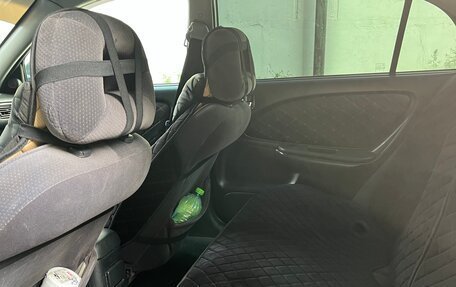 Toyota Avensis III рестайлинг, 2001 год, 565 000 рублей, 15 фотография