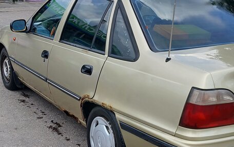 Daewoo Nexia I рестайлинг, 2004 год, 120 000 рублей, 1 фотография