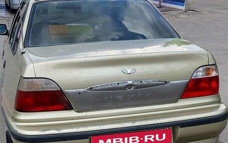 Daewoo Nexia I рестайлинг, 2004 год, 120 000 рублей, 3 фотография