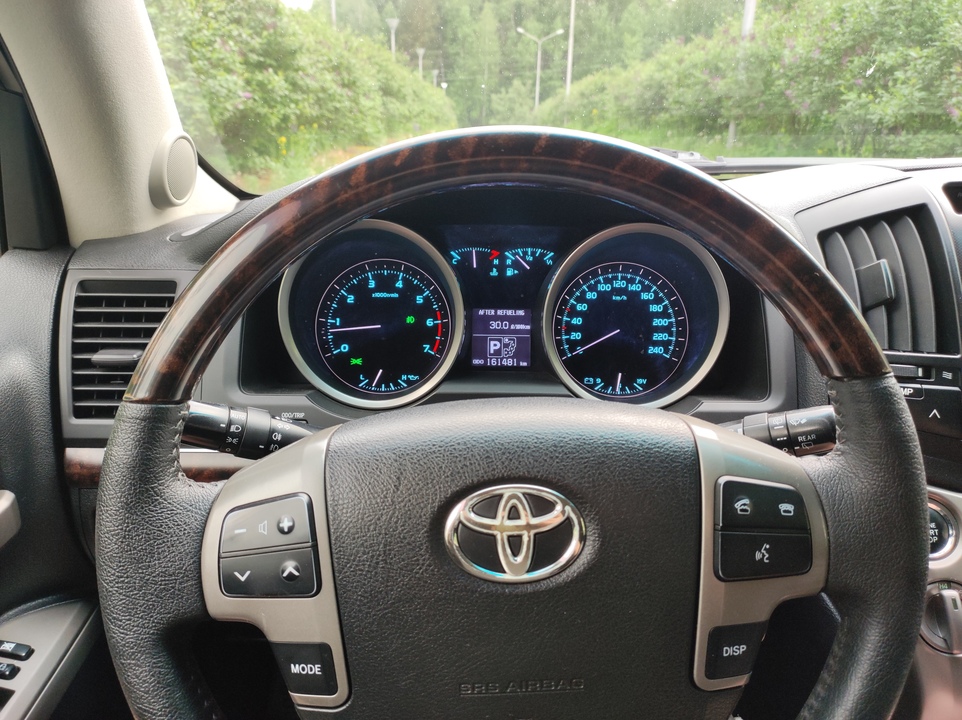 Toyota Land Cruiser 200, 2011 год, 3 800 000 рублей, 13 фотография
