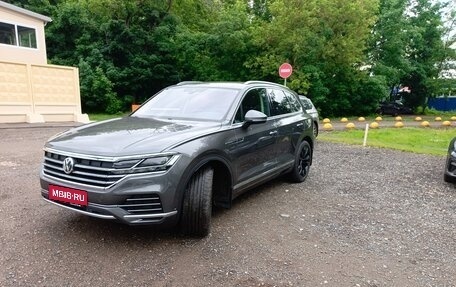 Volkswagen Touareg III, 2019 год, 5 400 000 рублей, 1 фотография