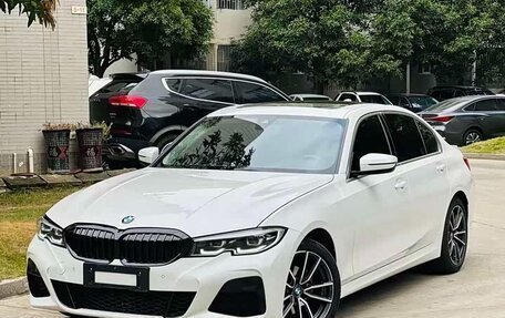 BMW 3 серия, 2022 год, 2 300 000 рублей, 1 фотография