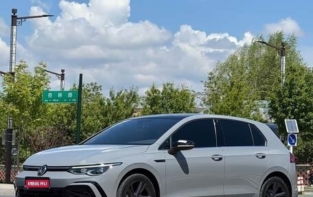 Volkswagen Golf VIII, 2022 год, 1 870 000 рублей, 1 фотография