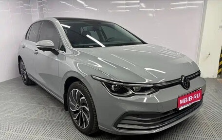 Volkswagen Golf VIII, 2023 год, 2 016 000 рублей, 1 фотография