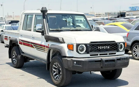 Toyota Land Cruiser 70, 2026 год, 8 850 000 рублей, 1 фотография