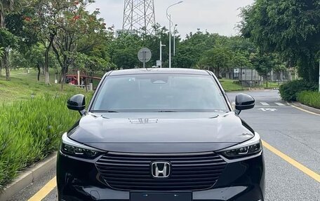 Honda Vezel, 2024 год, 1 826 000 рублей, 1 фотография