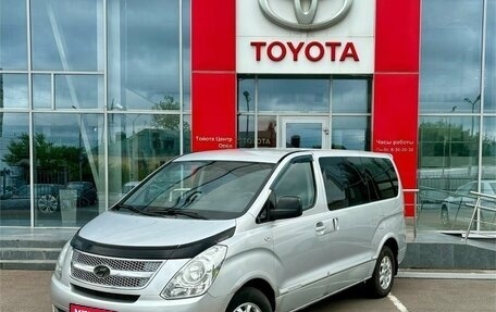 Hyundai Grand Starex Grand Starex I рестайлинг 2, 2010 год, 955 000 рублей, 1 фотография