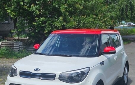 KIA Soul II рестайлинг, 2018 год, 1 700 000 рублей, 1 фотография
