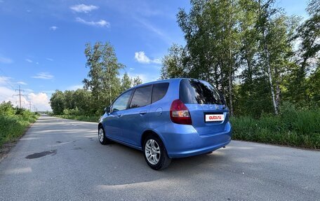 Honda Fit III, 2001 год, 340 000 рублей, 3 фотография
