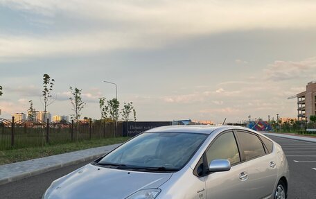 Toyota Prius, 2006 год, 635 000 рублей, 1 фотография