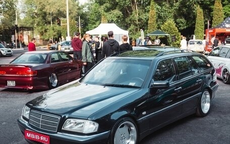 Mercedes-Benz C-Класс, 1998 год, 900 000 рублей, 1 фотография