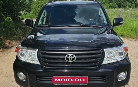Toyota Land Cruiser 200, 2014 год, 3 550 000 рублей, 1 фотография