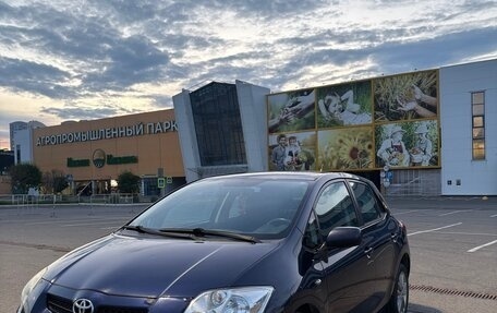 Toyota Auris II, 2009 год, 670 000 рублей, 1 фотография