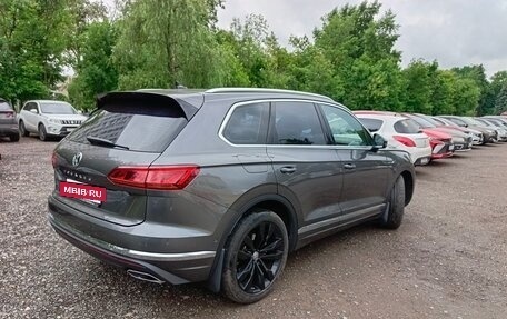 Volkswagen Touareg III, 2019 год, 5 400 000 рублей, 5 фотография