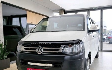 Volkswagen Caravelle T5, 2014 год, 1 552 000 рублей, 3 фотография