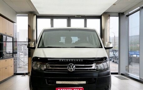 Volkswagen Caravelle T5, 2014 год, 1 552 000 рублей, 2 фотография