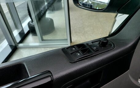 Volkswagen Caravelle T5, 2014 год, 1 552 000 рублей, 18 фотография