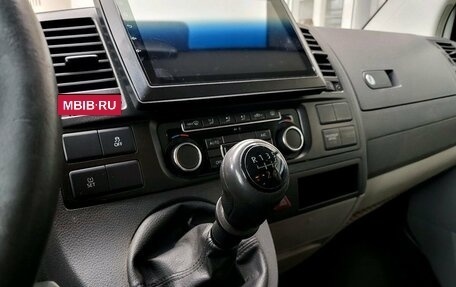 Volkswagen Caravelle T5, 2014 год, 1 552 000 рублей, 20 фотография