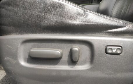 Toyota RAV4, 2011 год, 1 650 000 рублей, 24 фотография