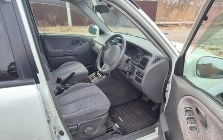 Suzuki Escudo III, 2001 год, 835 000 рублей, 8 фотография