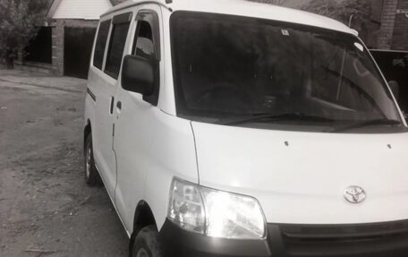 Toyota Town Ace IV, 2018 год, 1 650 000 рублей, 1 фотография