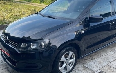 Volkswagen Polo VI (EU Market), 2012 год, 800 000 рублей, 1 фотография