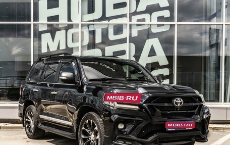 Toyota Land Cruiser 200, 2018 год, 5 450 000 рублей, 1 фотография