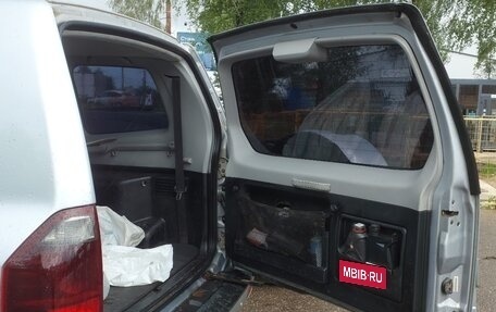 Mitsubishi Pajero III рестайлинг, 2004 год, 800 000 рублей, 10 фотография
