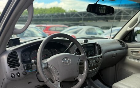Toyota Sequoia II рестайлинг, 2004 год, 1 150 000 рублей, 14 фотография