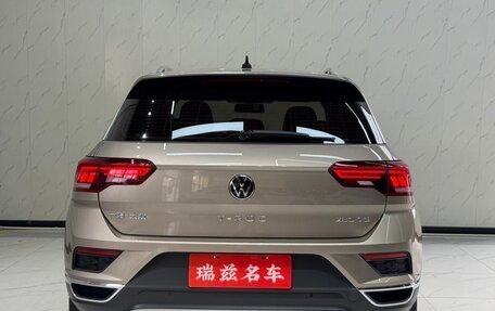 Volkswagen T-Roc I, 2023 год, 1 660 000 рублей, 5 фотография